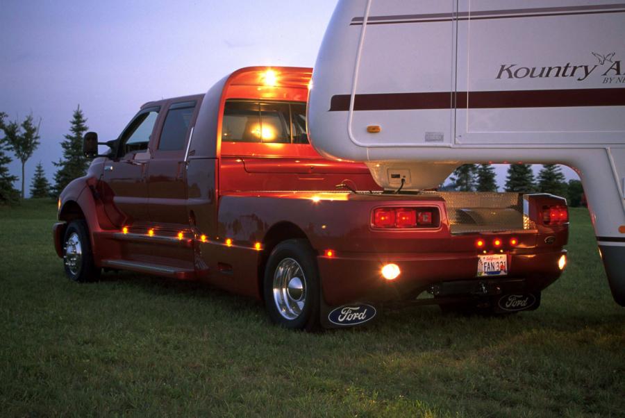  Ford F-650 2001 года  (фото 18 из 54)